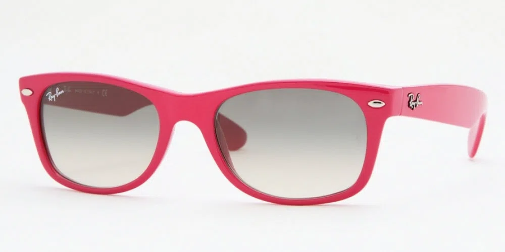 Ray Ban New Wayfarer 2132 Sunglasses - Medium - 55mm - Black - view 35